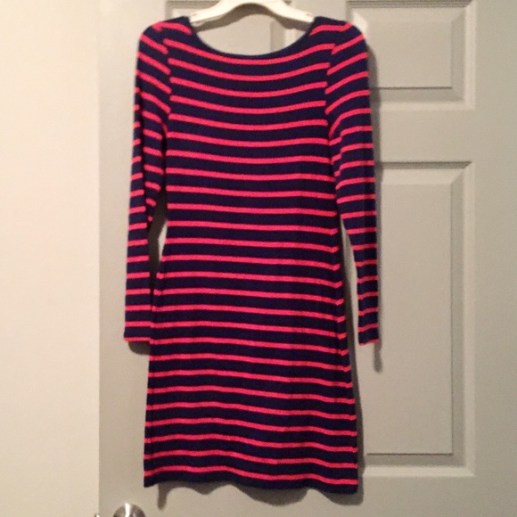 Old navy cotton and spandex long sleeve dress. - Picture 3 of 6